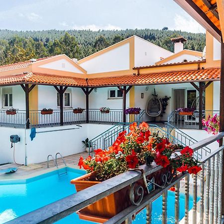 モンジン・デ・バスト Estalagem Bela Vista Bed & Breakfast エクステリア 写真
