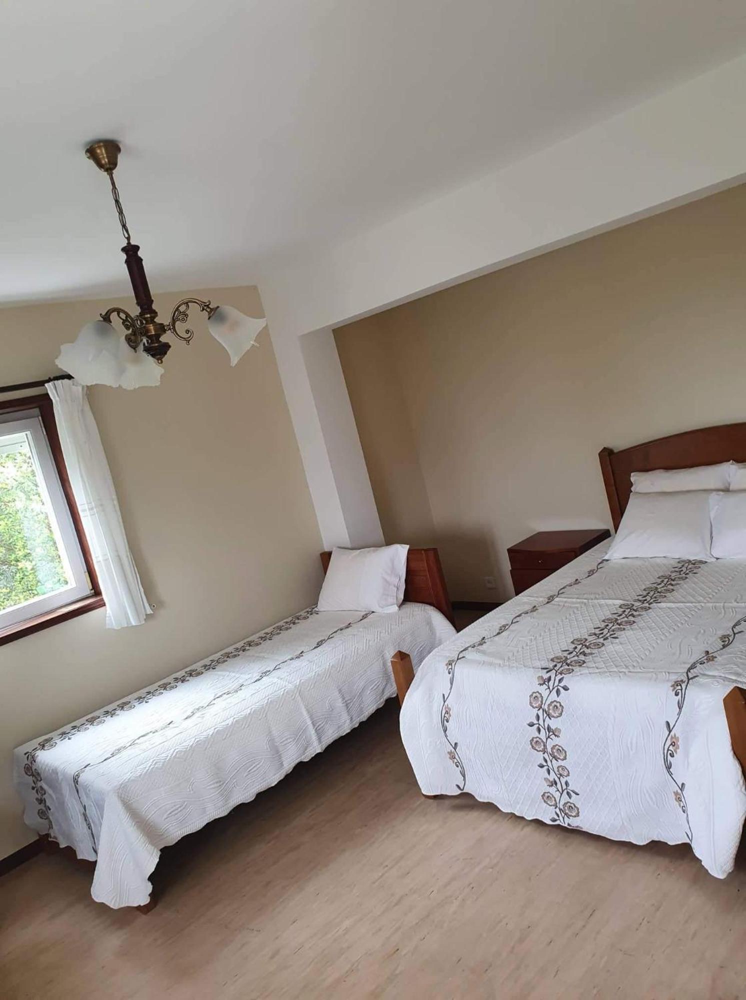 モンジン・デ・バスト Estalagem Bela Vista Bed & Breakfast エクステリア 写真