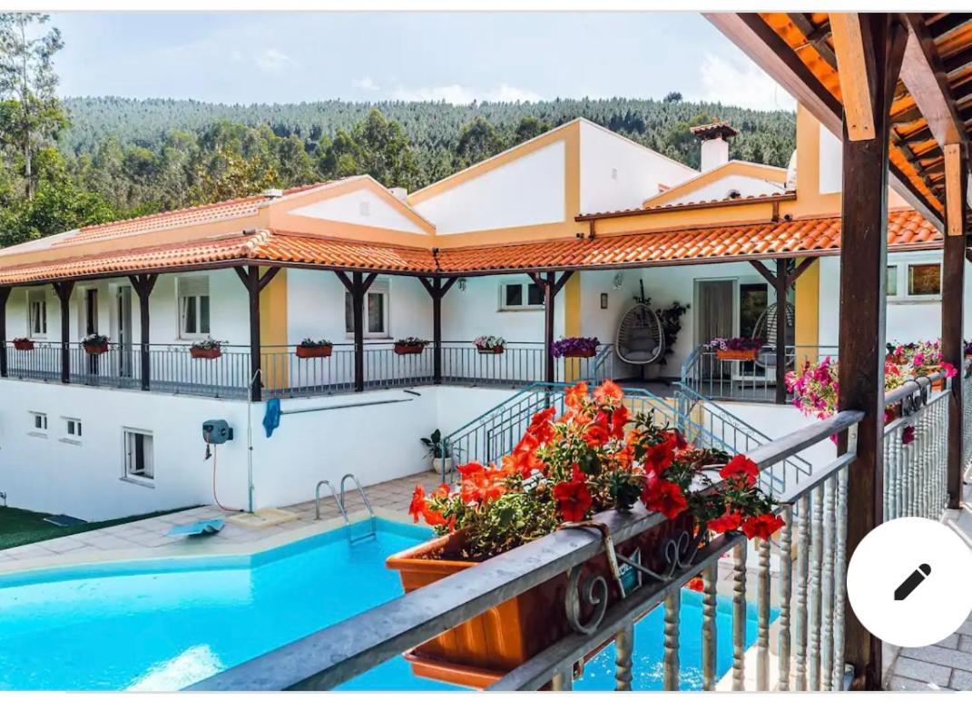 モンジン・デ・バスト Estalagem Bela Vista Bed & Breakfast エクステリア 写真